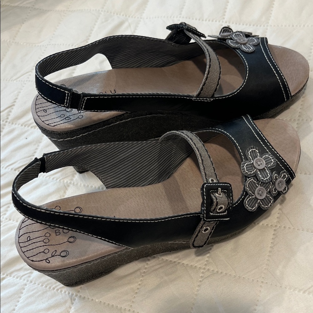 Elegant Black and Gray Women's Sandals